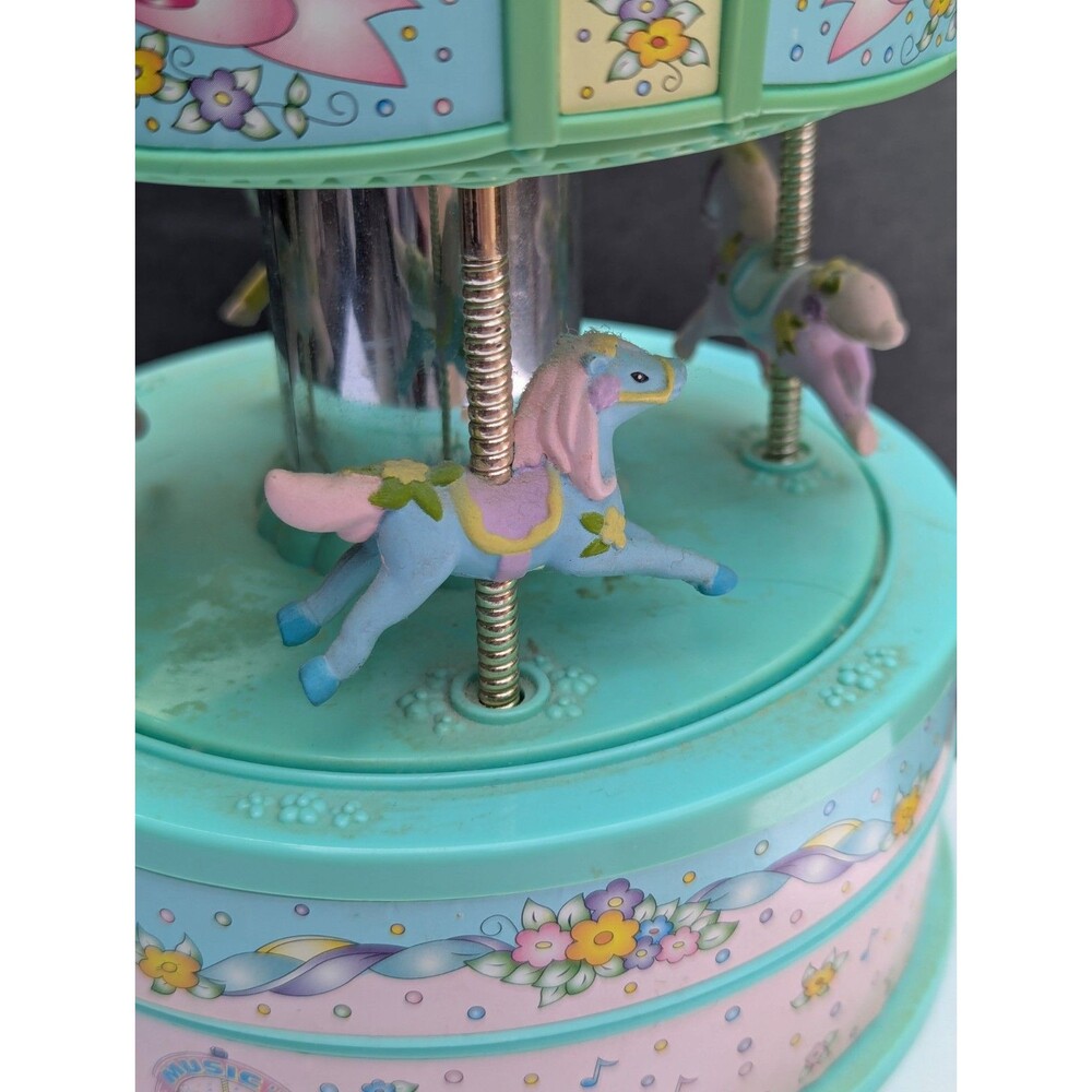 Vintage Music 'N Motion Carousel Music Box Horses Moose Mountain - Picture 5 of 10